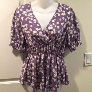SHEIN Light purple w/daisys NWOT sz Large